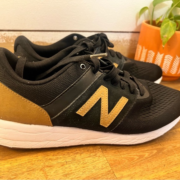 New balance 247 tan and black - Picture 2 of 7